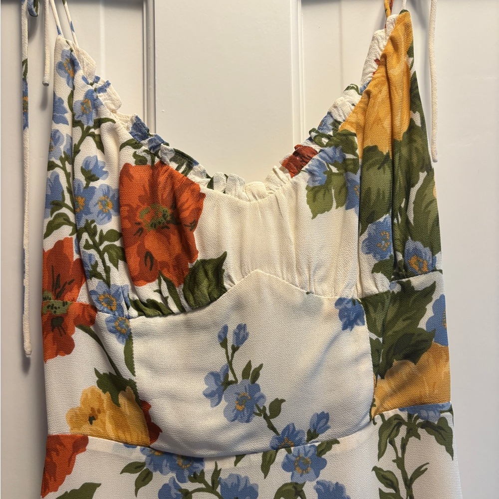 Reformation floral Dress size 0 - Picture 2 of 8